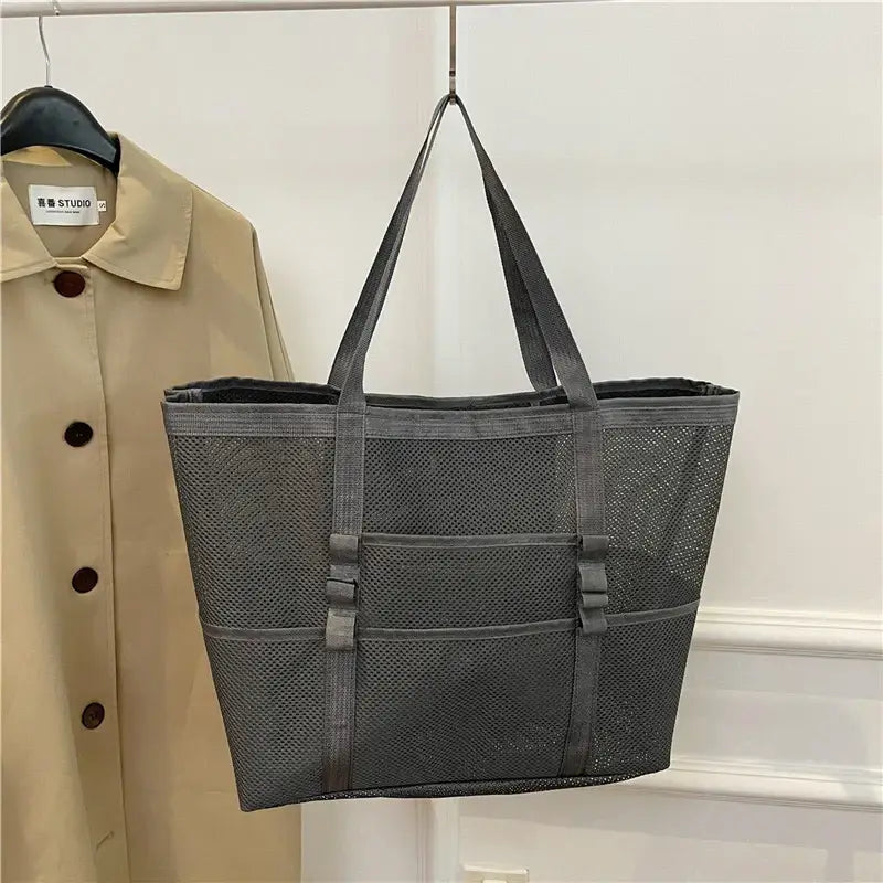sac de plage en maille grise